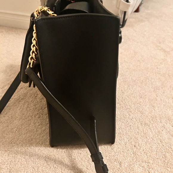 Michael Kors Medium Saffiano 100% Leather Bag 8/10 condition. No dustbag. - Picture 8 of 9